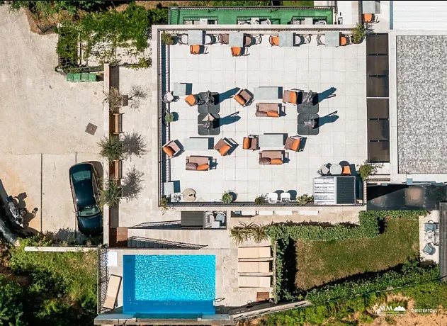 Modern Boutique Hotel with Panoramic Views – Luxury Adriatic Investment